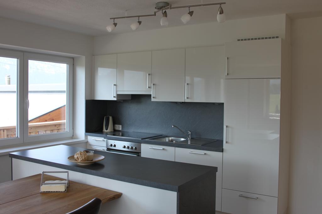 Apartment Am Birkenweg Oberndorf in Tirol Ruang foto